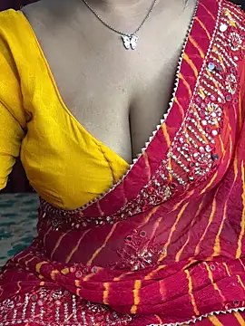 Snapshot of Ritika_janu chatting on 11/02/25, 03:06 Ritika janu online show from 11/02/25, 03:06