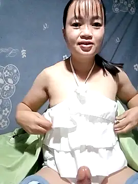 Noelle-e online show from 12/03/25, 01:06