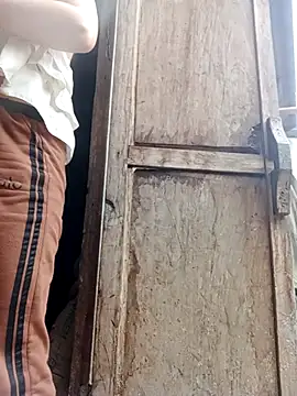 Noelle-e online show from 02/25/26, 01:39