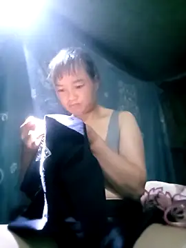 Noelle-e online show from 11/03/25, 02:20