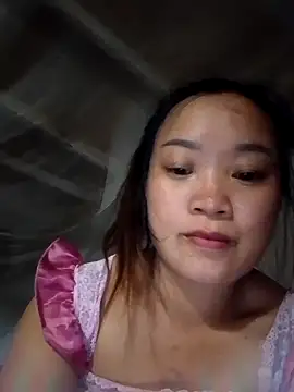 Snapshot of Phoena-a chatting on 11/12/25, 03:27 Phoena-a online show from 11/12/25, 03:27