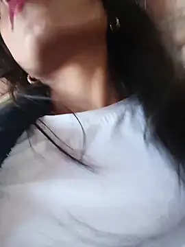 YeseniaRodriguez3 online show from 03/20/26, 01:01