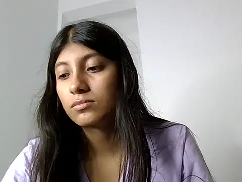 YeseniaRodriguez3 online show from 02/12/26, 08:30