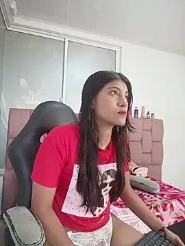 YeseniaRodriguez3 online show from 05/16/26, 12:59