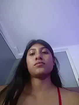 YeseniaRodriguez3 online show from 05/25/26, 02:11