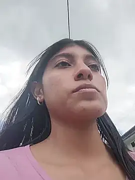 YeseniaRodriguez3 online show from 11/25/25, 05:35