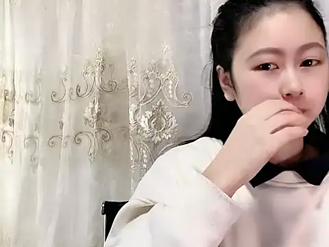 nuannuan35593 online show from 12/01/25, 11:44