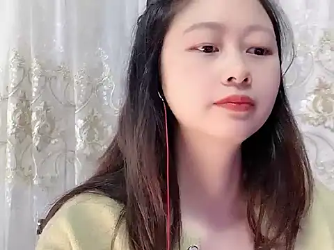 nuannuan35593 online show from 11/03/25, 12:31