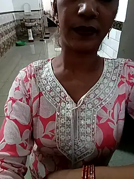 Janvi kapor online show from 10/30/25, 06:34