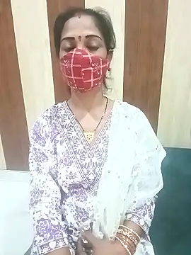 Janvi kapor online show from 10/25/25, 09:52