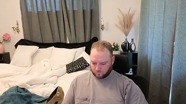 john clarisa online show from 10/31/25, 11:22