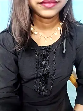 cute mahi07 online show from 11/13/25, 06:45