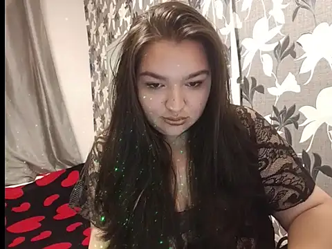 Snapshot of FluffyLuna chatting on 10/25/25, 10:21 FluffyLuna online show from 10/25/25, 10:21