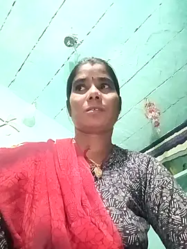 Snapshot of Sandhya---123 chatting on 10/25/25, 06:30 Sandhya---123 online show from 10/25/25, 06:30