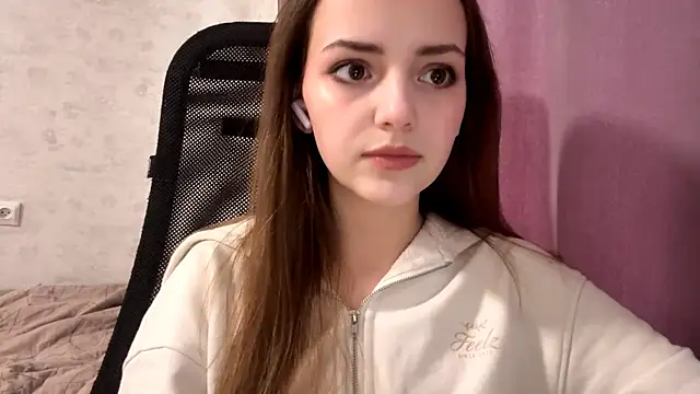 AliceStacy online show from 11/09/25, 08:51