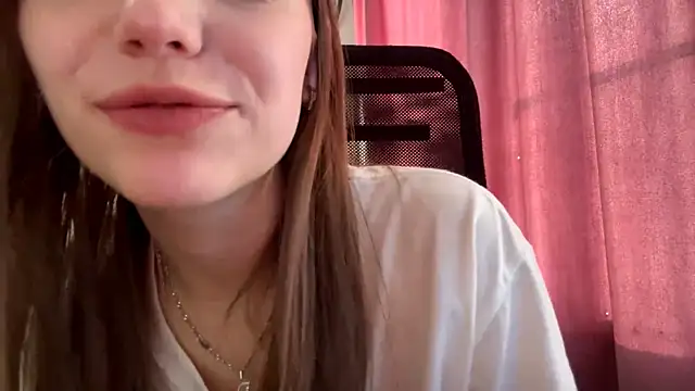 Snapshot of AliceStacy chatting on 10/26/25, 09:53 AliceStacy online show from 10/26/25, 09:53