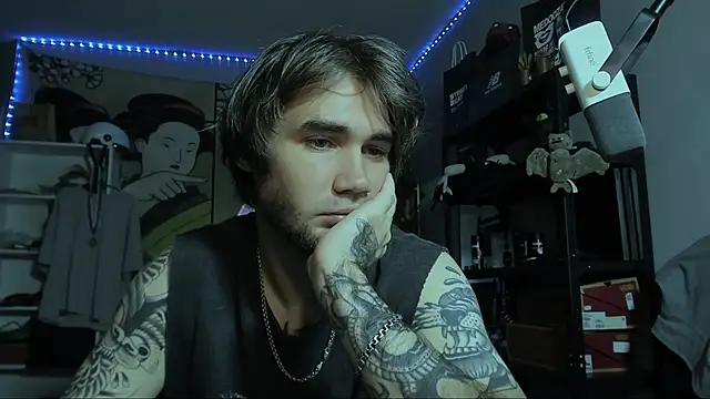 Go V Cs online show from 10/31/25, 01:41