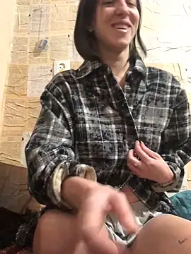 Snapshot of AnitaTenchi1 chatting on 02/12/26, 05:45 AnitaTenchi1 online show from 02/12/26, 05:45