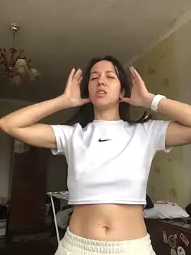 AnitaTenchi1 online show from 11/04/25, 07:45