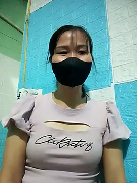 Donatella28 online show from 10/30/25, 12:47