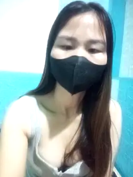 Donatella28 online show from 12/17/25, 08:47