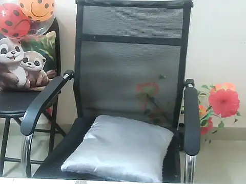 lo e shreya online show from 10/29/25, 05:06