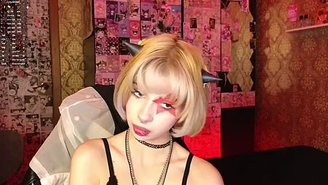 Snapshot of MissMorganMoon chatting on 02/02/26, 11:04 MissMorganMoon online show from 02/02/26, 11:04