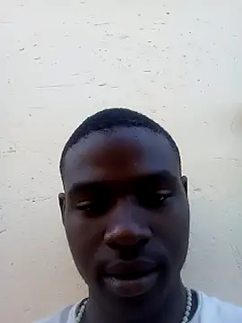 Snapshot of younggblackkCOCK19 chatting on 10/25/25, 03:45 younggblackkCOCK19 online show from 10/25/25, 03:45