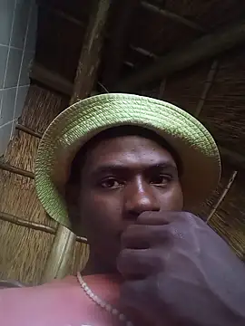 Snapshot of younggblackkCOCK19 chatting on 12/17/25, 10:31 younggblackkCOCK19 online show from 12/17/25, 10:31