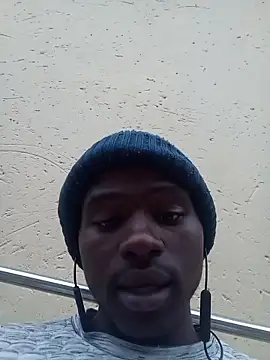 Snapshot of younggblackkCOCK19 chatting on 11/06/25, 04:00 younggblackkCOCK19 online show from 11/06/25, 04:00