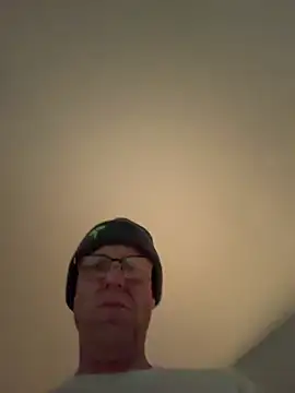 Snapshot of krisdeanbb chatting on 03/03/26, 02:40 krisdeanbb online show from 03/03/26, 02:40