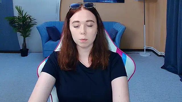 AddieOsler online show from 05/18/26, 07:51