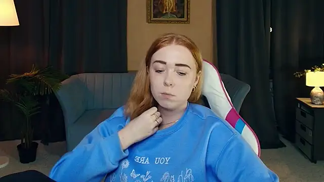 AddieOsler online show from 12/17/25, 08:47