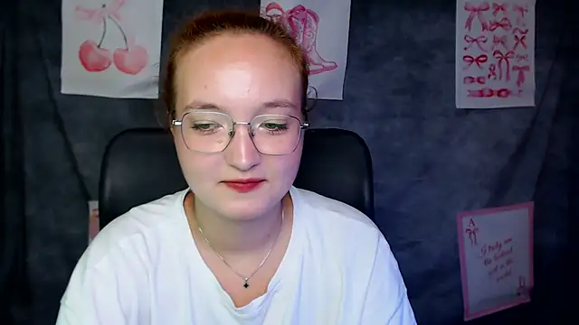 Snapshot of MissAriaa chatting on 08/03/26, 12:22 MissAriaa online show from 08/03/26, 12:22