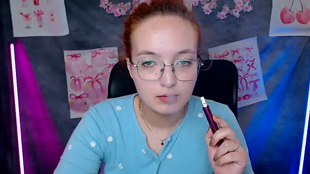 Snapshot of MissAriaa chatting on 06/12/26, 12:14 MissAriaa online show from 06/12/26, 12:14