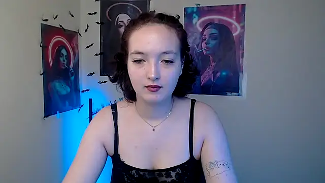 MissAriaa online show from 11/15/25, 07:23