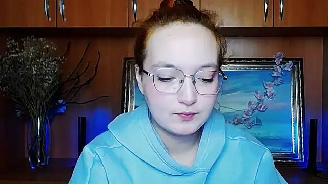 MissAriaa online show from 04/14/26, 06:18