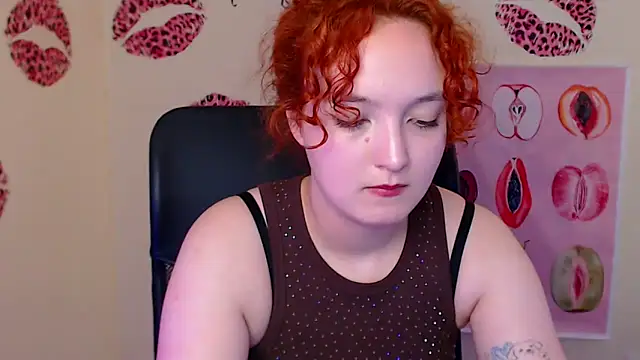 Snapshot of MissAriaa chatting on 05/18/26, 12:21 MissAriaa online show from 05/18/26, 12:21