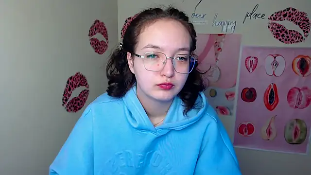 MissAriaa online show from 12/04/25, 06:56