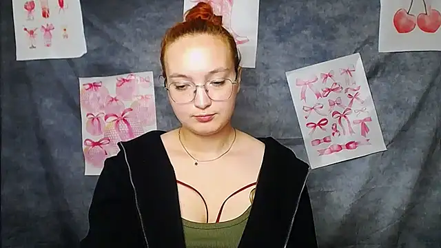 Snapshot of MissAriaa chatting on 06/03/26, 02:33 MissAriaa online show from 06/03/26, 02:33