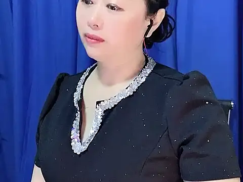 yaoyao22678 online show from 11/13/25, 02:15