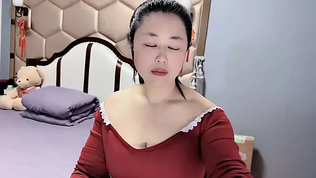 yaoyao22678 online show from 03/06/26, 02:17