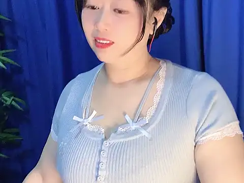 yaoyao22678 online show from 11/18/25, 02:38