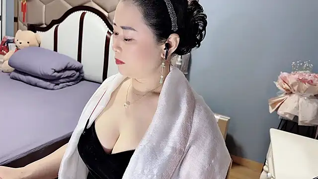 yaoyao22678 online show from 04/21/26, 02:14