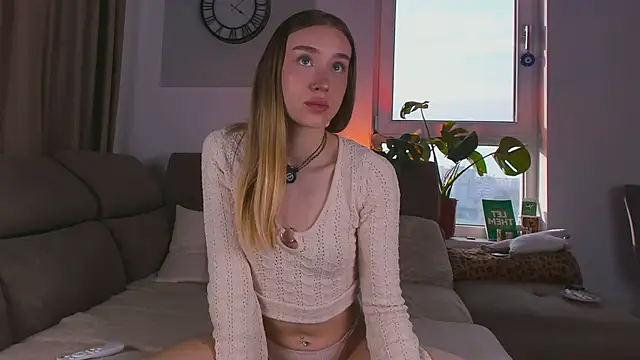 SugarSkye online show from 04/14/26, 04:50