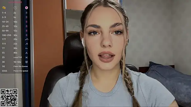 IlanaLafferty online show from 12/22/25, 06:52