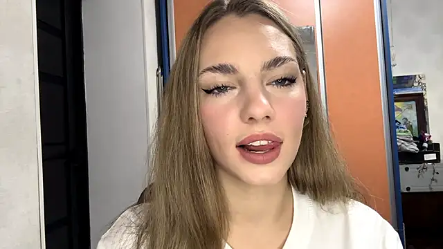 IlanaLafferty online show from 11/14/25, 07:06