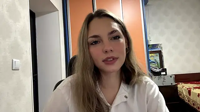 IlanaLafferty online show from 11/11/25, 06:36