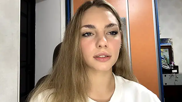 IlanaLafferty online show from 11/13/25, 07:40