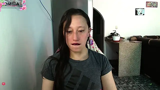 Snapshot of Sunshine_e chatting on 05/19/26, 07:10 Sunshine e online show from 05/19/26, 07:10